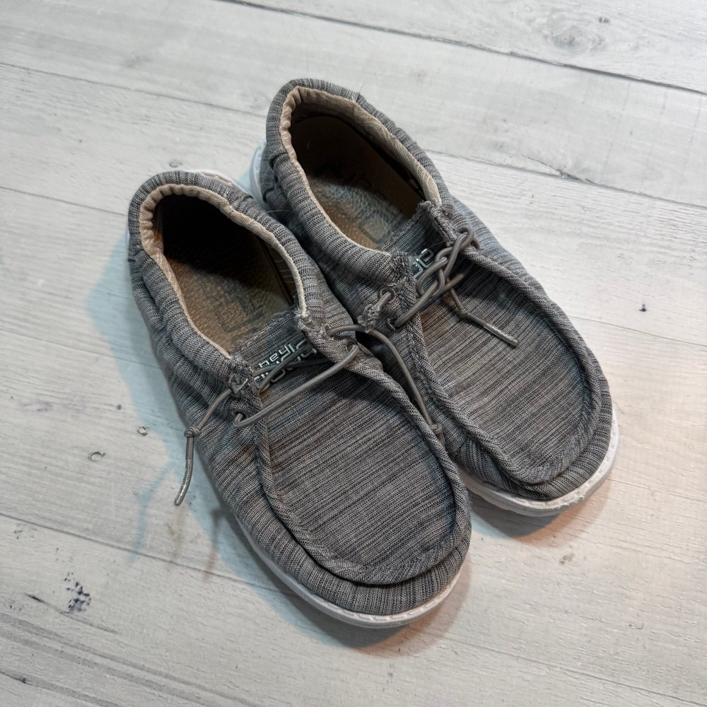 Hey Dude kids grey slip on‎ shoes is youth 3 ladies 4